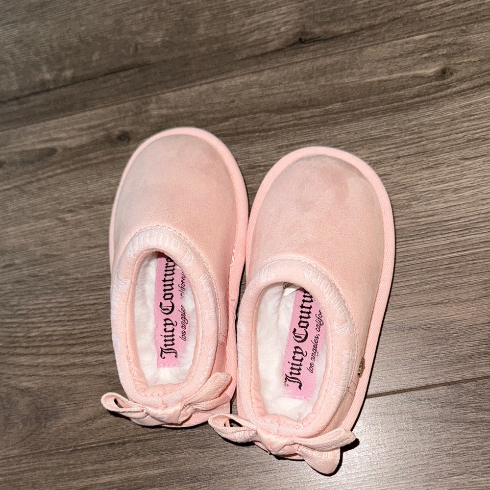 Juicy Couture Soft Pink Infant Shoes